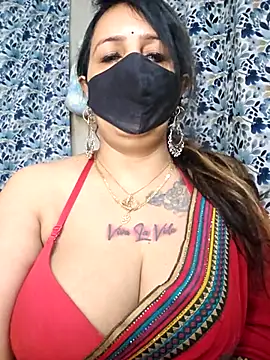 cute-tanvi online show from January 17, 1:10 am