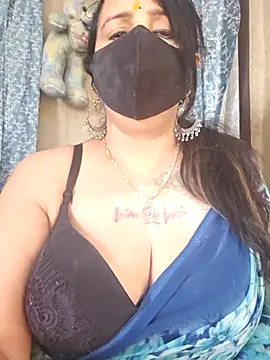 cute-tanvi online show from April 18, 12:58 am