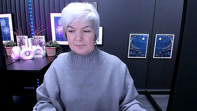 CarmenSoft online show from March 1, 8:55 pm