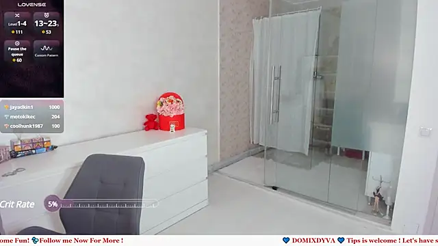 Snapshot of Domixdyva chatting on March 4, 5:34 pm Domixdyva online show from March 4, 5:34 pm