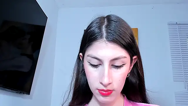 Snapshot of valeria_gonzales_ chatting on December 5, 10:01 pm valeria gonzales online show from December 5, 10:01 pm