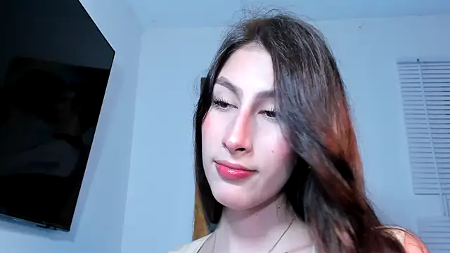 Snapshot of valeria_gonzales_ chatting on December 13, 11:39 pm valeria gonzales online show from December 13, 11:39 pm