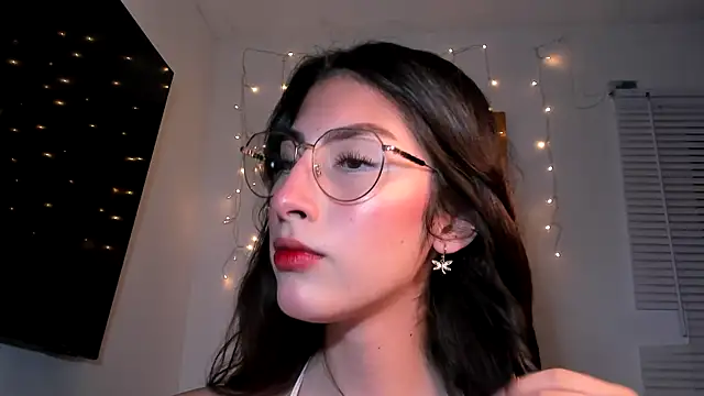 Snapshot of valeria_gonzales_ chatting on January 11, 11:24 pm valeria gonzales online show from January 11, 11:24 pm