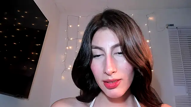 Snapshot of valeria_gonzales_ chatting on January 12, 2:24 am valeria gonzales online show from January 12, 2:24 am