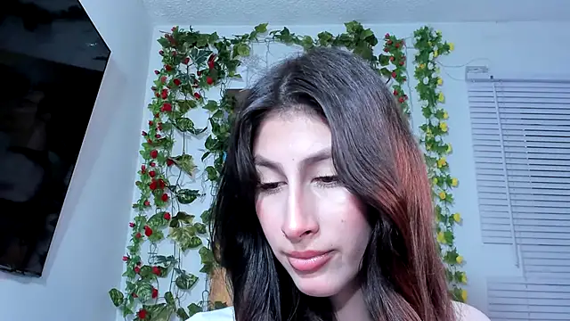 Snapshot of valeria_gonzales_ chatting on February 20, 10:59 pm valeria gonzales online show from February 20, 10:59 pm