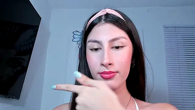 Snapshot of valeria_gonzales_ chatting on March 8, 11:39 pm valeria gonzales online show from March 8, 11:39 pm