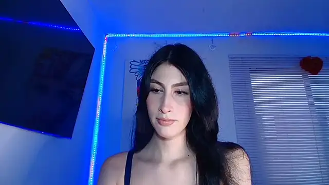 Snapshot of valeria_gonzales_ chatting on November 4, 8:19 pm valeria gonzales online show from November 4, 8:19 pm