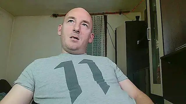 Johan   Barker online show from December 29, 4:30 pm