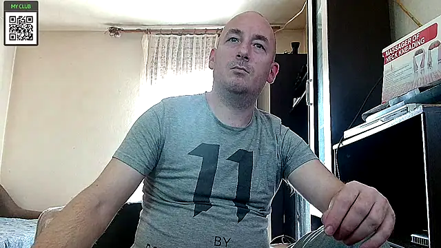 Johan   Barker online show from January 10, 11:33 am