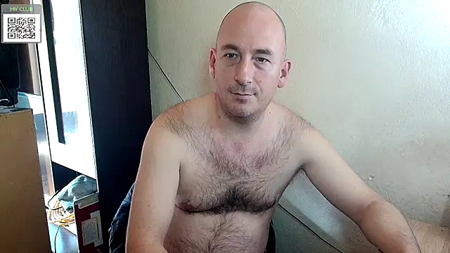 Johan   Barker online show from March 3, 11:33 am