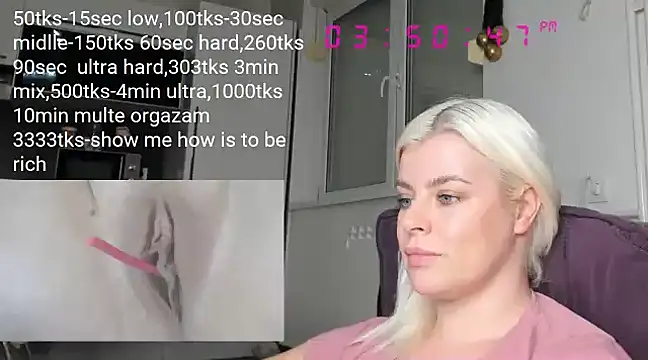 Snapshot of queenofthenighttt chatting on December 30, 2:51 pm queenofthenighttt online show from December 30, 2:51 pm