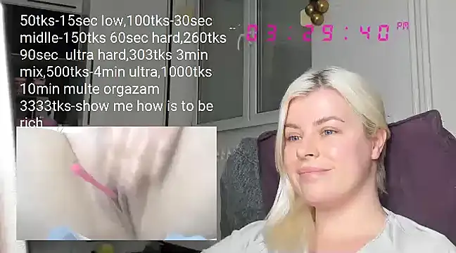 Snapshot of queenofthenighttt chatting on February 22, 2:30 pm queenofthenighttt online show from February 22, 2:30 pm