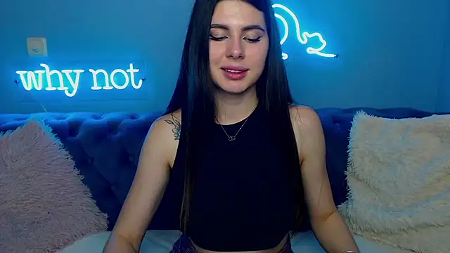 Snapshot of ViollinaLove chatting on February 3, 11:53 am ViollinaLove online show from February 3, 11:53 am