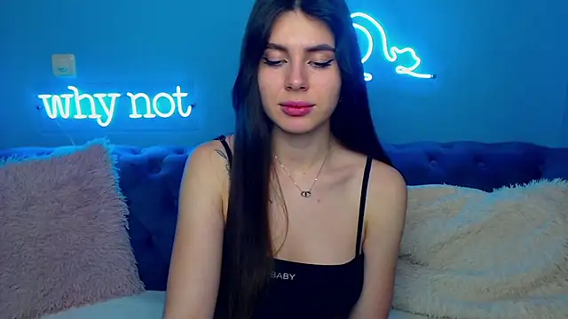 Snapshot of ViollinaLove chatting on February 7, 11:56 am ViollinaLove online show from February 7, 11:56 am