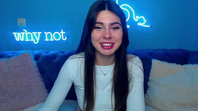 Snapshot of ViollinaLove chatting on February 8, 11:55 am ViollinaLove online show from February 8, 11:55 am