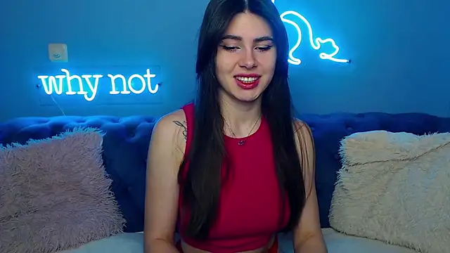 Snapshot of ViollinaLove chatting on February 17, 5:36 am ViollinaLove online show from February 17, 5:36 am