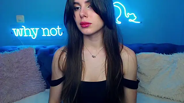 Snapshot of ViollinaLove chatting on February 21, 8:51 am ViollinaLove online show from February 21, 8:51 am