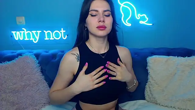 Snapshot of ViollinaLove chatting on March 21, 5:43 am ViollinaLove online show from March 21, 5:43 am