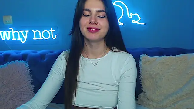 Snapshot of ViollinaLove chatting on March 22, 2:47 pm ViollinaLove online show from March 22, 2:47 pm