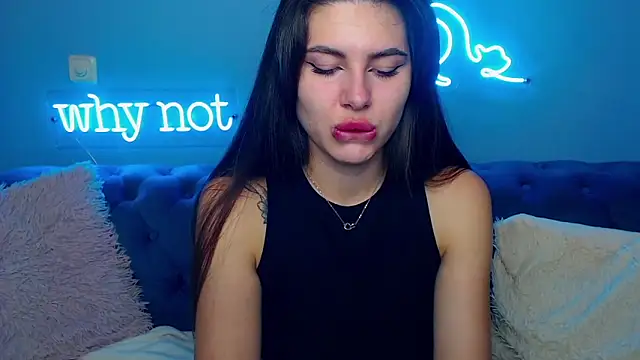 Snapshot of ViollinaLove chatting on September 12, 4:56 am ViollinaLove online show from September 12, 4:56 am