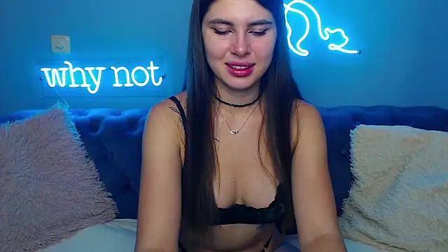 Snapshot of ViollinaLove chatting on September 19, 4:47 am ViollinaLove online show from September 19, 4:47 am