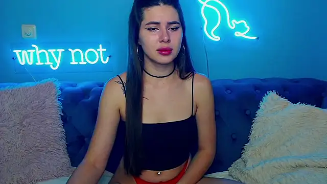 Snapshot of ViollinaLove chatting on October 6, 4:43 am ViollinaLove online show from October 6, 4:43 am