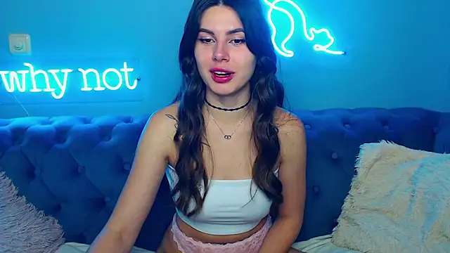 Snapshot of ViollinaLove chatting on November 10, 5:39 am ViollinaLove online show from November 10, 5:39 am