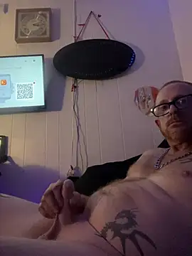 Snapshot of CLoSpunkmeyer69 chatting on December 19, 8:13 am CLoSpunkmeyer69 online show from December 19, 8:13 am