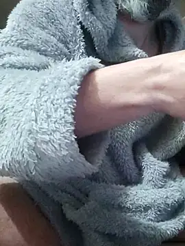 Snapshot of 207RCCam chatting on March 18, 12:49 am 207RCCam online show from March 18, 12:49 am