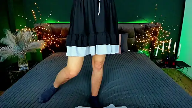 Rebecca Diamond online show from February 25, 6:56 am