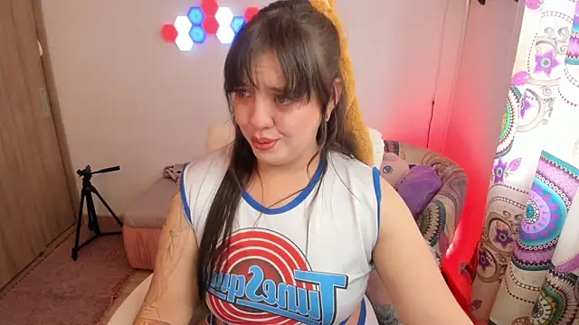 Snapshot of sophia_grants chatting on November 2, 11:45 am sophia grants online show from November 2, 11:45 am