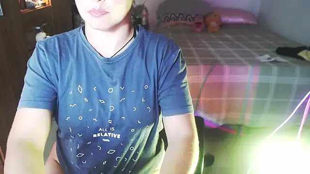 solamatista11 online show from April 22, 7:04 pm