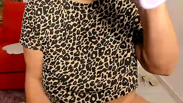 Milf-Ella online show from October 1, 9:21 pm