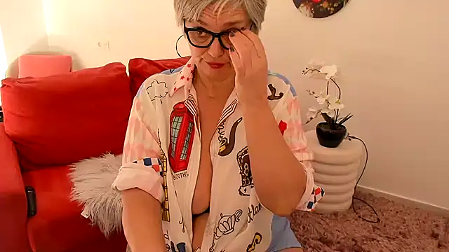 Milf-Ella online show from November 27, 10:28 am