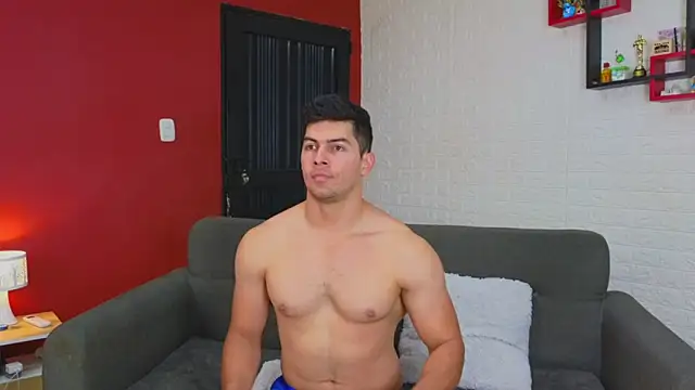 Snapshot of FelipeAndMarcello3 chatting on January 13, 7:31 pm FelipeAndMarcello3 online show from January 13, 7:31 pm