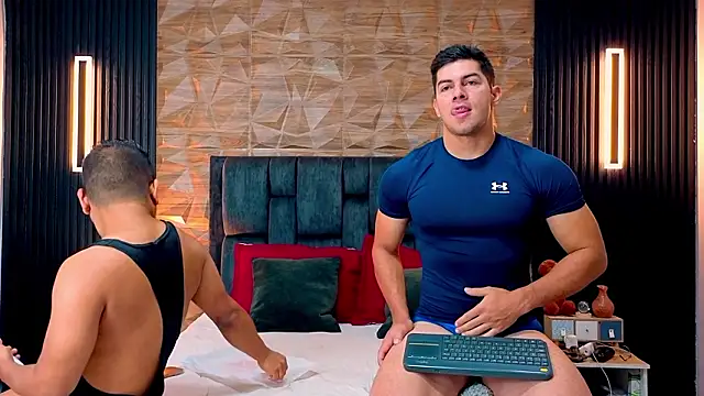 FelipeAndMarcello3 online show from January 19, 2:21 pm