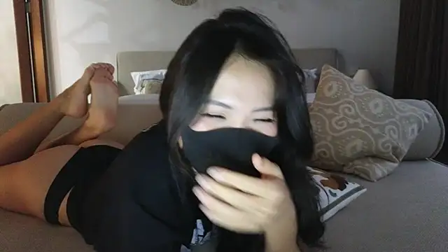 Snapshot of TammiLou chatting on February 28, 10:52 am TammiLou online show from February 28, 10:52 am