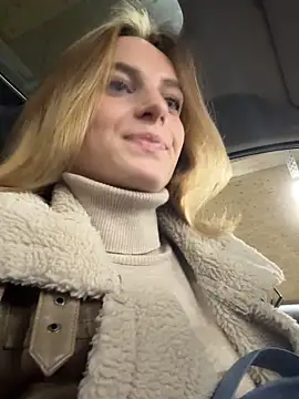 -AngelAri- online show from October 2, 6:04 pm