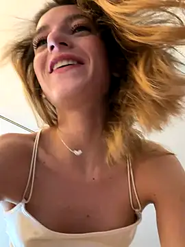 -AngelAri- online show from November 2, 9:11 am