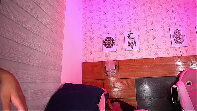 Snapshot of mssburbuja chatting on January 31, 9:16 am mssburbuja online show from January 31, 9:16 am