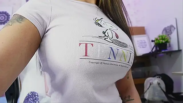 Snapshot of mssburbuja chatting on March 19, 3:09 am mssburbuja online show from March 19, 3:09 am