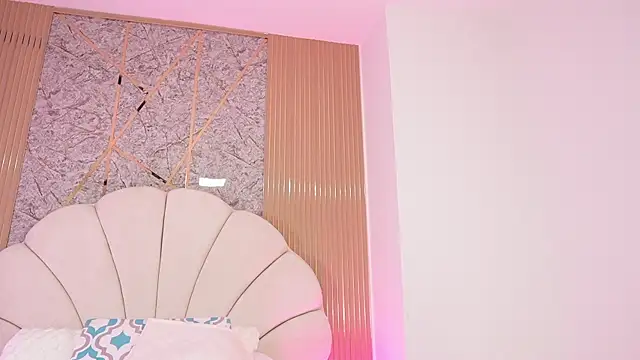 Snapshot of mssburbuja chatting on November 1, 3:08 am mssburbuja online show from November 1, 3:08 am