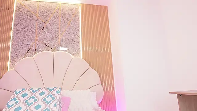 Snapshot of mssburbuja chatting on November 5, 3:06 am mssburbuja online show from November 5, 3:06 am