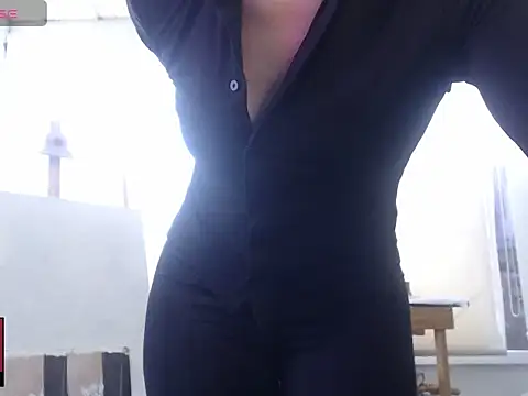 alien  show online show from April 19, 12:37 pm