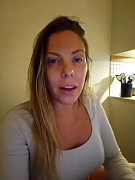 novaforyou1 online show from February 20, 3:52 pm