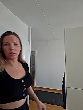 novaforyou1 online show from March 8, 8:22 am