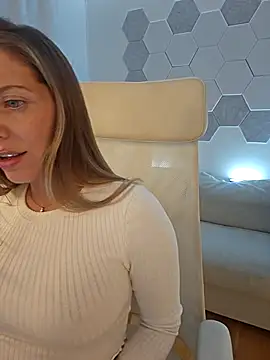 novaforyou1 online show from March 21, 8:18 pm