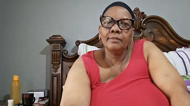 SEXYBOOBSNASS online show from October 28, 4:49 am