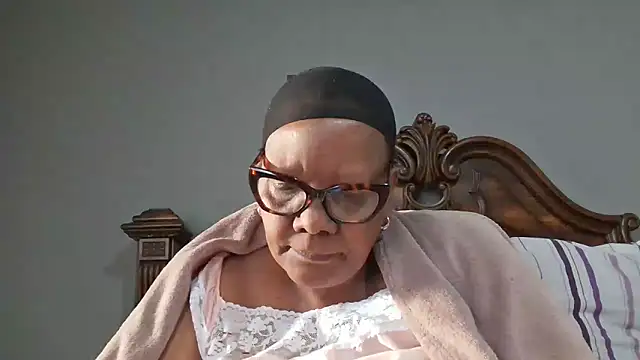 SEXYBOOBSNASS online show from November 23, 3:50 am