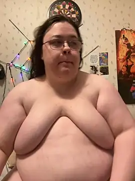 Snapshot of SexyxLexie chatting on November 6, 4:13 am SexyxLexie online show from November 6, 4:13 am